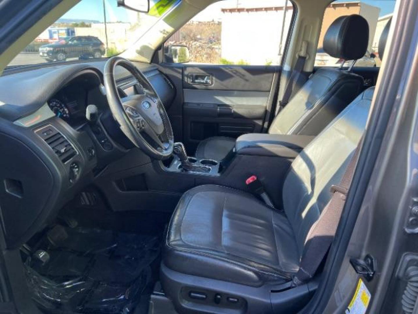 2013 Mineral Gray Metallic /Charcoal Black w/Gray Inserts Ford Flex Limited (2FMGK5D83DB) with an 3.5L V-6 DOHC engine, Automatic transmission, located at 1865 East Red Hills Pkwy, St. George, 84770, (435) 628-0023, 37.120850, -113.543640 - We specialize in helping ALL people get the best financing available. No matter your credit score, good, bad or none we can get you an amazing rate. Had a bankruptcy, divorce, or repossessions? We give you the green light to get your credit back on the road. Low down and affordable payments that fit - Photo#14