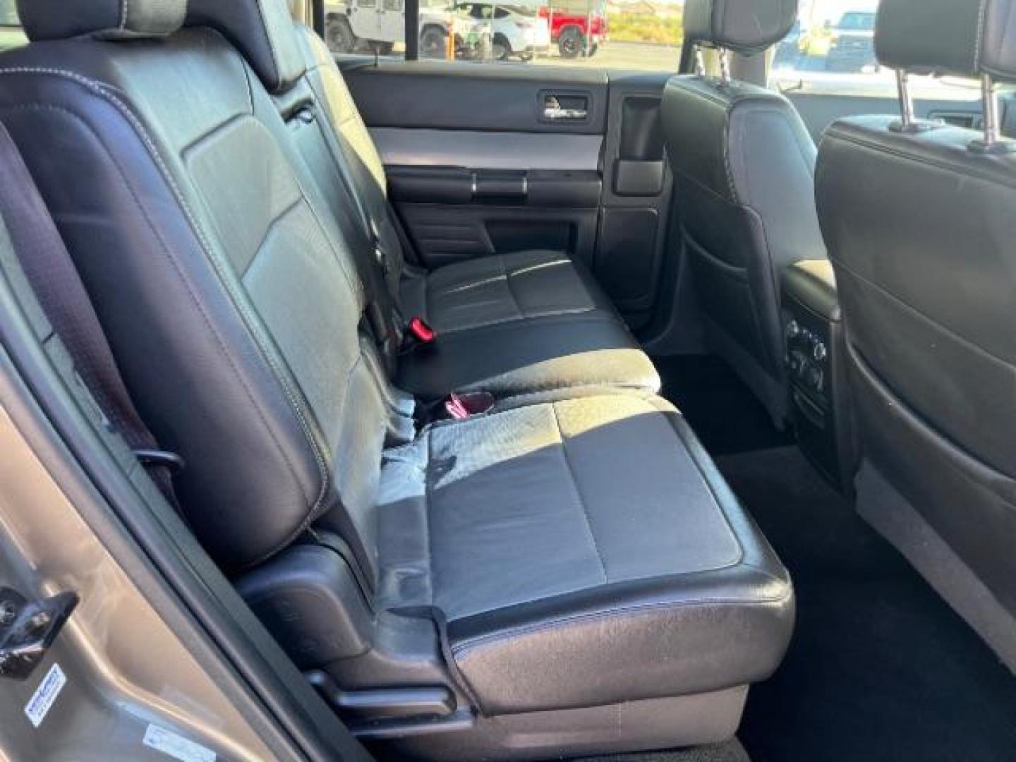2013 Mineral Gray Metallic /Charcoal Black w/Gray Inserts Ford Flex Limited (2FMGK5D83DB) with an 3.5L V-6 DOHC engine, Automatic transmission, located at 1865 East Red Hills Pkwy, St. George, 84770, (435) 628-0023, 37.120850, -113.543640 - We specialize in helping ALL people get the best financing available. No matter your credit score, good, bad or none we can get you an amazing rate. Had a bankruptcy, divorce, or repossessions? We give you the green light to get your credit back on the road. Low down and affordable payments that fit - Photo#30