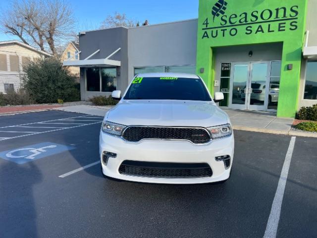 2021 Vice White /Black Dodge Durango SXT RWD (1C4RDHAG7MC) with an Pentastar 3.6L V-6 DOHC engine, Automatic transmission, located at 940 North Main Street, Cedar City, UT, 84720, (435) 628-0023, 37.692936, -113.061897 - We specialize in helping ALL people get the best financing available. No matter your credit score, good, bad or none we can get you an amazing rate. Had a bankruptcy, divorce, or repossessions? We give you the green light to get your credit back on the road. Low down and affordable payments that fit - Photo#1