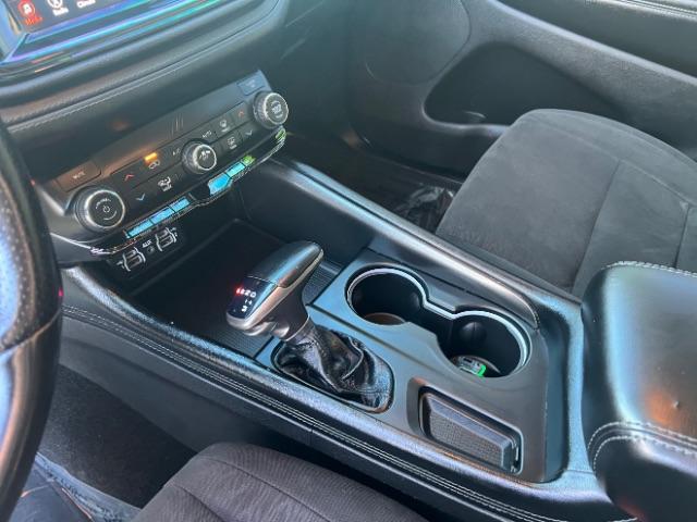 2021 Vice White /Black Dodge Durango SXT RWD (1C4RDHAG7MC) with an Pentastar 3.6L V-6 DOHC engine, Automatic transmission, located at 940 North Main Street, Cedar City, UT, 84720, (435) 628-0023, 37.692936, -113.061897 - We specialize in helping ALL people get the best financing available. No matter your credit score, good, bad or none we can get you an amazing rate. Had a bankruptcy, divorce, or repossessions? We give you the green light to get your credit back on the road. Low down and affordable payments that fit - Photo#18