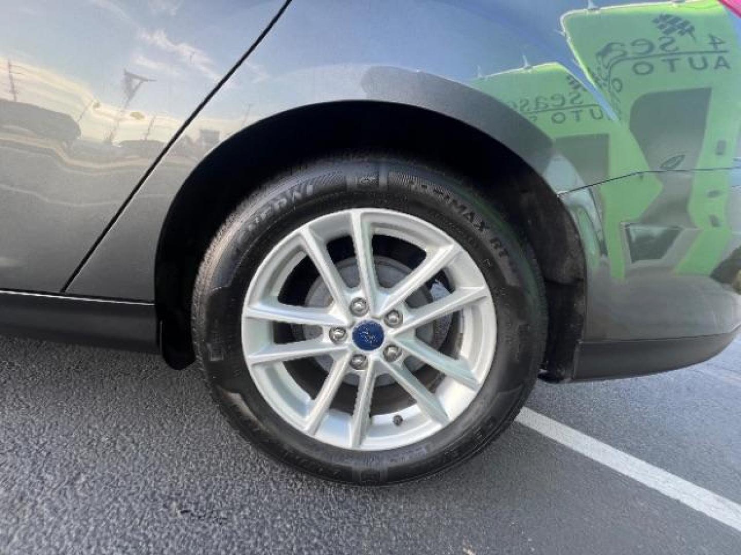 2016 Magnetic /Charcoal Black Ford Focus SE (1FADP3F2XGL) , Automatic transmission, located at 1865 East Red Hills Pkwy, St. George, 84770, (435) 628-0023, 37.120850, -113.543640 - We specialize in helping ALL people get the best financing available. No matter your credit score, good, bad or none we can get you an amazing rate. Had a bankruptcy, divorce, or repossessions? We give you the green light to get your credit back on the road. Low down and affordable payments that fit - Photo#10