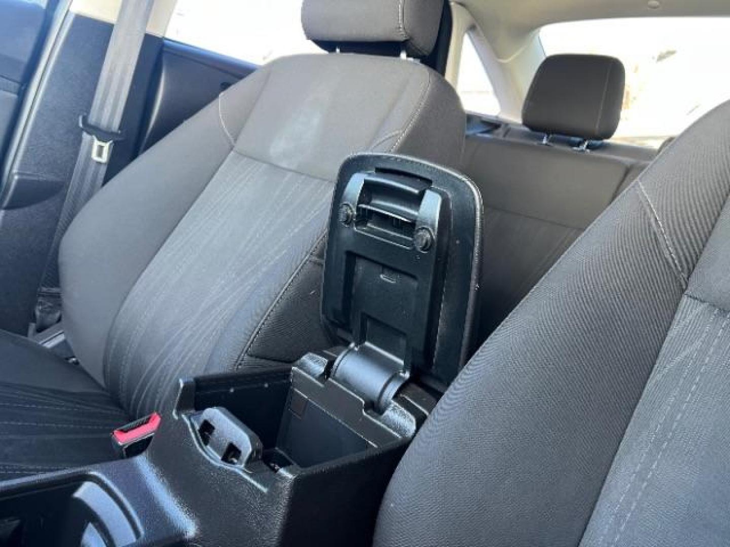 2016 Magnetic /Charcoal Black Ford Focus SE (1FADP3F2XGL) , Automatic transmission, located at 1865 East Red Hills Pkwy, St. George, 84770, (435) 628-0023, 37.120850, -113.543640 - We specialize in helping ALL people get the best financing available. No matter your credit score, good, bad or none we can get you an amazing rate. Had a bankruptcy, divorce, or repossessions? We give you the green light to get your credit back on the road. Low down and affordable payments that fit - Photo#19