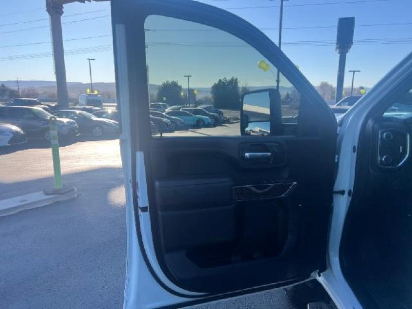 2023 Summit White /Jet Black GMC Sierra 2500HD 4WD Crew Cab Standard Bed SLE (1GT49MEY7PF) with an 6.6L V-8 gasoline direct injection engine, Automatic transmission, located at 1865 East Red Hills Pkwy, St. George, 84770, (435) 628-0023, 37.120850, -113.543640 - Photo#12