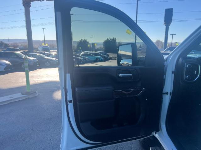 2023 Summit White /Jet Black GMC Sierra 2500HD 4WD Crew Cab Standard Bed SLE (1GT49MEY7PF) with an 6.6L V-8 gasoline direct injection engine, Automatic transmission, located at 1865 East Red Hills Pkwy, St. George, 84770, (435) 628-0023, 37.120850, -113.543640 - Photo#12