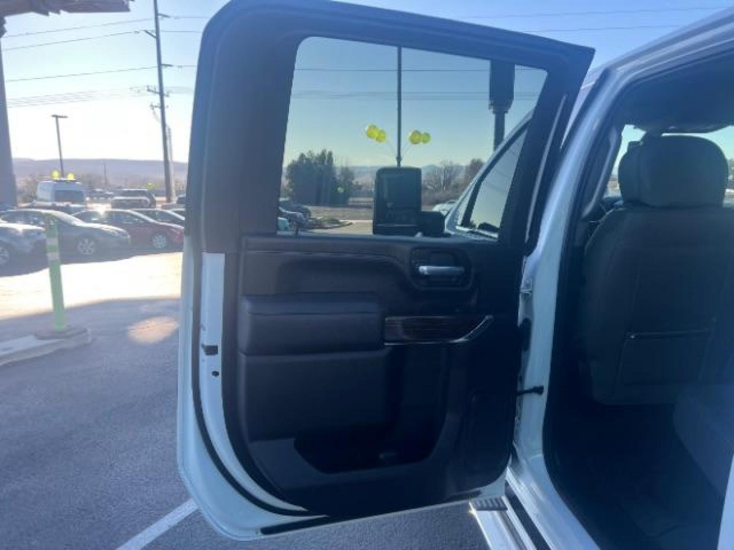 2023 Summit White /Jet Black GMC Sierra 2500HD 4WD Crew Cab Standard Bed SLE (1GT49MEY7PF) with an 6.6L V-8 gasoline direct injection engine, Automatic transmission, located at 1865 East Red Hills Pkwy, St. George, 84770, (435) 628-0023, 37.120850, -113.543640 - Photo#19