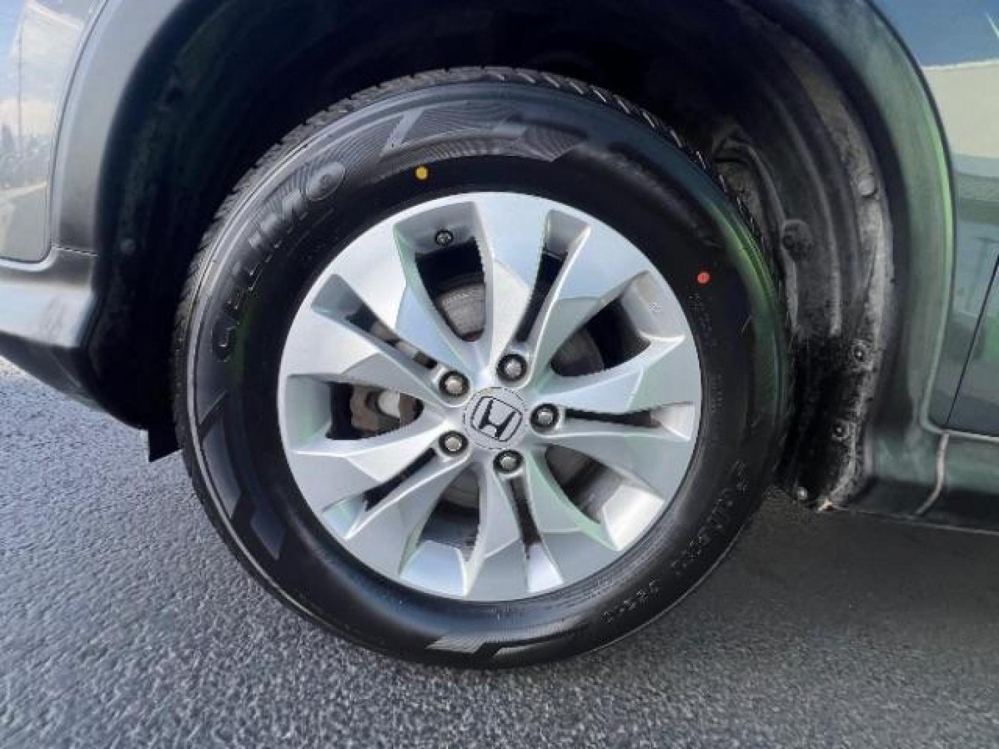 2013 Urban Titanium Metallic /Black Leather Interior Honda CR-V EX-L 4WD 5-Speed AT (2HKRM4H71DH) with an 2.4L L4 DOHC 16V engine, 5-Speed Automatic transmission, located at 940 North Main Street, Cedar City, UT, 84720, (435) 628-0023, 37.692936, -113.061897 - Photo#9