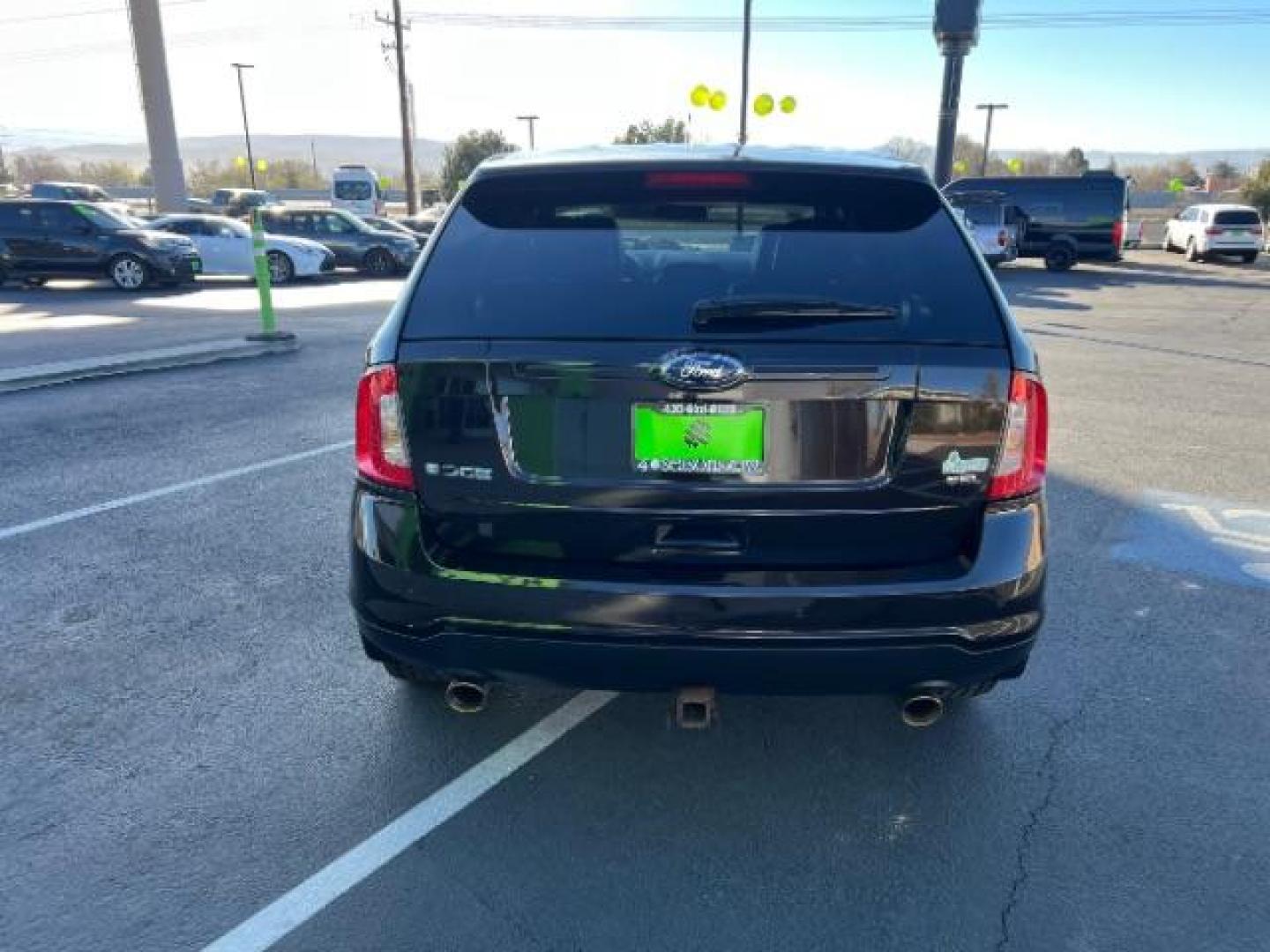2013 Kodiak Brown Metallic /Charcoal Black/Gray Inserts Ford Edge SEL (2FMDK3JC1DB) , Automatic transmission, located at 940 North Main Street, Cedar City, UT, 84720, (435) 628-0023, 37.692936, -113.061897 - We specialize in helping ALL people get the best financing available. No matter your credit score, good, bad or none we can get you an amazing rate. Had a bankruptcy, divorce, or repossessions? We give you the green light to get your credit back on the road. Low down and affordable payments that fit - Photo#5