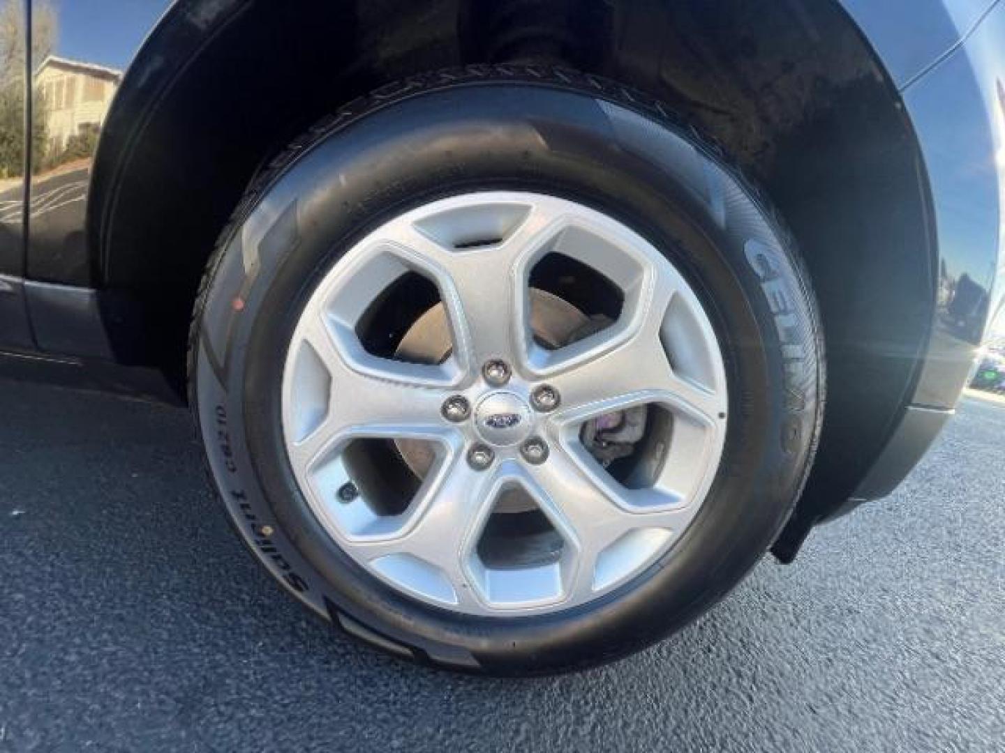 2013 Kodiak Brown Metallic /Charcoal Black/Gray Inserts Ford Edge SEL (2FMDK3JC1DB) , Automatic transmission, located at 940 North Main Street, Cedar City, UT, 84720, (435) 628-0023, 37.692936, -113.061897 - We specialize in helping ALL people get the best financing available. No matter your credit score, good, bad or none we can get you an amazing rate. Had a bankruptcy, divorce, or repossessions? We give you the green light to get your credit back on the road. Low down and affordable payments that fit - Photo#8