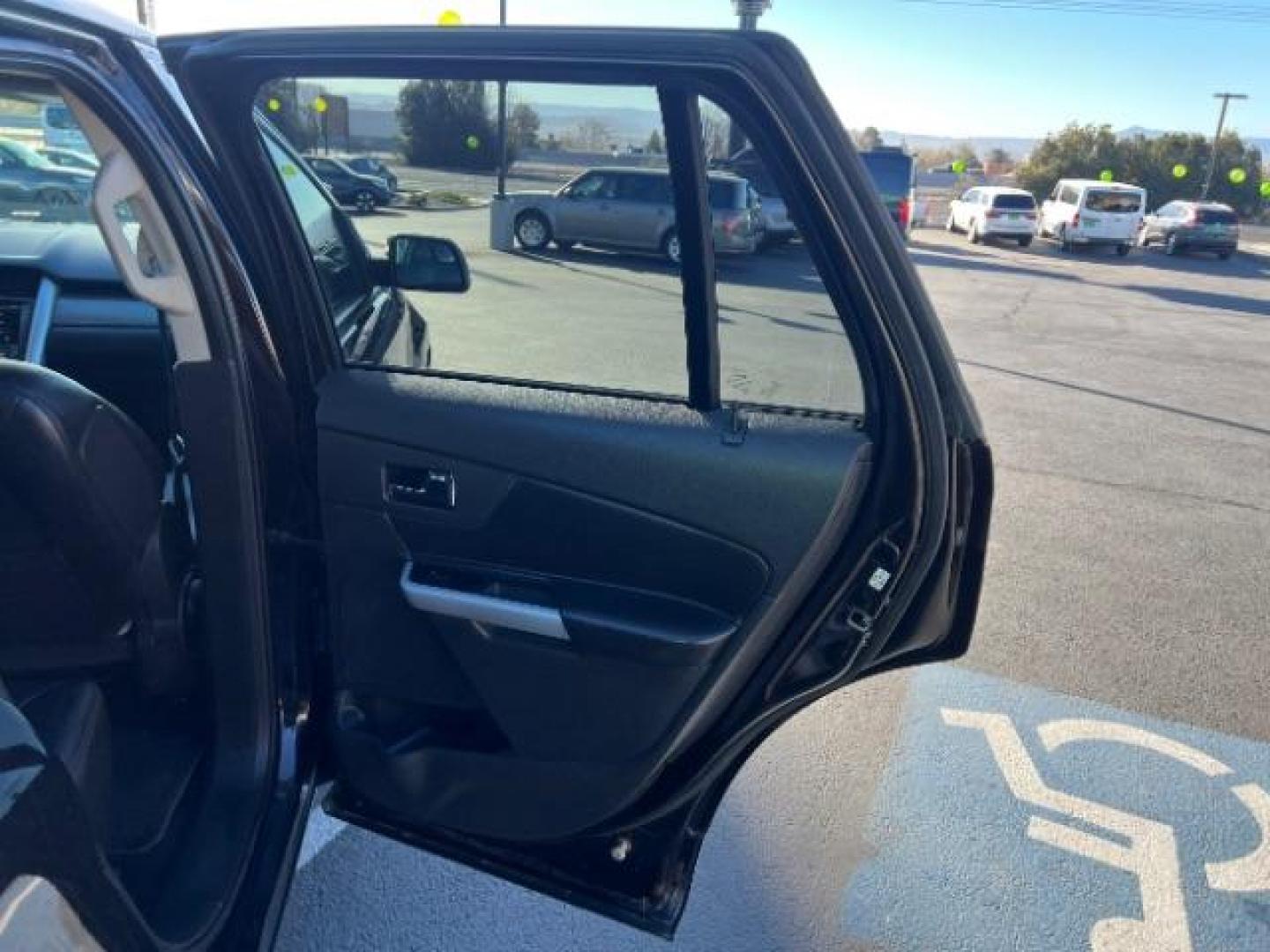 2013 Kodiak Brown Metallic /Charcoal Black/Gray Inserts Ford Edge SEL (2FMDK3JC1DB) , Automatic transmission, located at 940 North Main Street, Cedar City, UT, 84720, (435) 628-0023, 37.692936, -113.061897 - We specialize in helping ALL people get the best financing available. No matter your credit score, good, bad or none we can get you an amazing rate. Had a bankruptcy, divorce, or repossessions? We give you the green light to get your credit back on the road. Low down and affordable payments that fit - Photo#25
