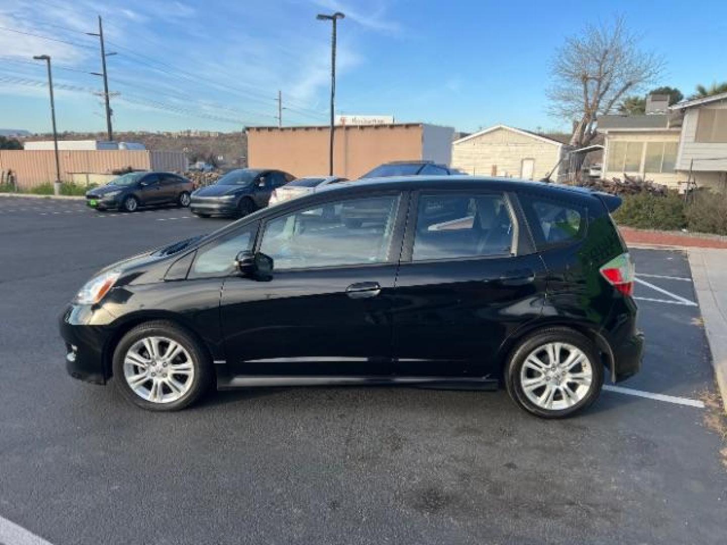 2010 Crystal Black Pearl /Black Honda Fit Sport (JHMGE8H4XAC) with an 1.5L I-4 i-VTEC variable valve control engine, Automatic transmission, located at 1865 East Red Hills Pkwy, St. George, 84770, (435) 628-0023, 37.120850, -113.543640 - Looking for a fun, fuel-efficient ride that is easy to own and even easier to love? This 2010 Honda Fit Sport is exactly what you need! The Fit is famous for being one of the most practical and reliable cars on the road, and this Sport trim takes it up a notch with leather seats, alloy wheels, navig - Photo#3
