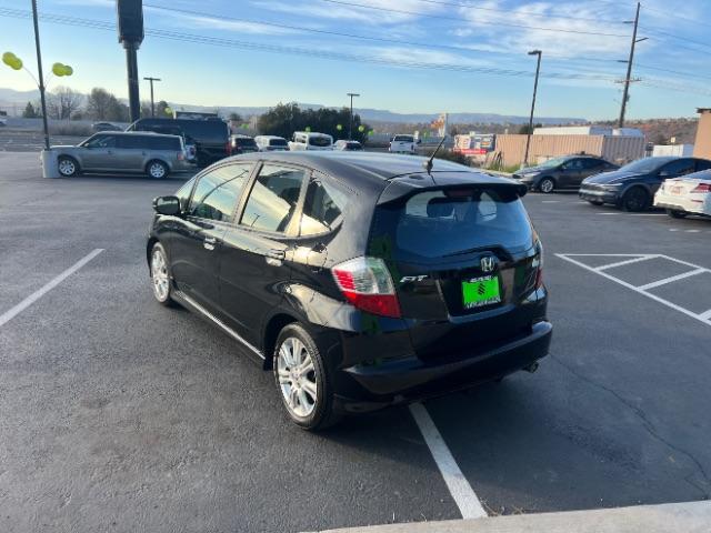 2010 Crystal Black Pearl /Black Honda Fit Sport (JHMGE8H4XAC) with an 1.5L I-4 i-VTEC variable valve control engine, Automatic transmission, located at 1865 East Red Hills Pkwy, St. George, 84770, (435) 628-0023, 37.120850, -113.543640 - We specialize in helping ALL people get the best financing available. No matter your credit score, good, bad or none we can get you an amazing rate. Had a bankruptcy, divorce, or repossessions? We give you the green light to get your credit back on the road. Low down and affordable payments that fit - Photo#4