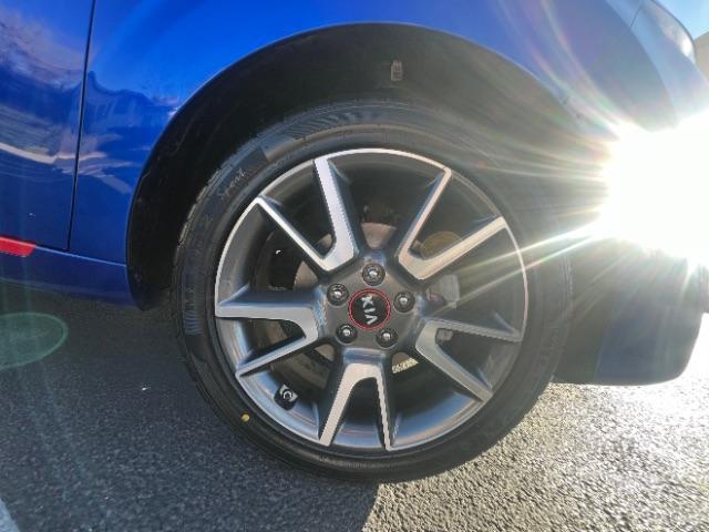 2020 Neptune Blue /Black Kia Soul GT-Line (KNDJ63AU1L7) with an 2L I-4 DOHC engine, Automatic transmission, located at 1865 East Red Hills Pkwy, St. George, 84770, (435) 628-0023, 37.120850, -113.543640 - We specialize in helping ALL people get the best financing available. No matter your credit score, good, bad or none we can get you an amazing rate. Had a bankruptcy, divorce, or repossessions? We give you the green light to get your credit back on the road. Low down and affordable payments that fit - Photo#8