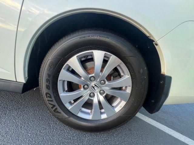 2016 White Diamond Pearl /Truffle Honda Odyssey EX (5FNRL5H41GB) with an 3.5L V-6 i-VTEC variable valve control engine, Automatic transmission, located at 1865 East Red Hills Pkwy, St. George, 84770, (435) 628-0023, 37.120850, -113.543640 - Versatile Southern Utah travel starts with this 2016 Honda Odyssey EX. Its 3.5L V6 engine, 6-speed automatic transmission, and front-wheel drive make it a smart fit for school runs, commuting, road trips, and everyday hauling. With 140000 miles, this Odyssey is ready for its next adventure. The EX- Photo#10