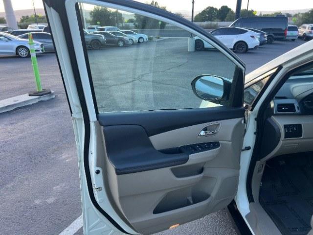 2016 White Diamond Pearl /Truffle Honda Odyssey EX (5FNRL5H41GB) with an 3.5L V-6 i-VTEC variable valve control engine, Automatic transmission, located at 1865 East Red Hills Pkwy, St. George, 84770, (435) 628-0023, 37.120850, -113.543640 - Versatile Southern Utah travel starts with this 2016 Honda Odyssey EX. Its 3.5L V6 engine, 6-speed automatic transmission, and front-wheel drive make it a smart fit for school runs, commuting, road trips, and everyday hauling. With 140000 miles, this Odyssey is ready for its next adventure. The EX- Photo#12