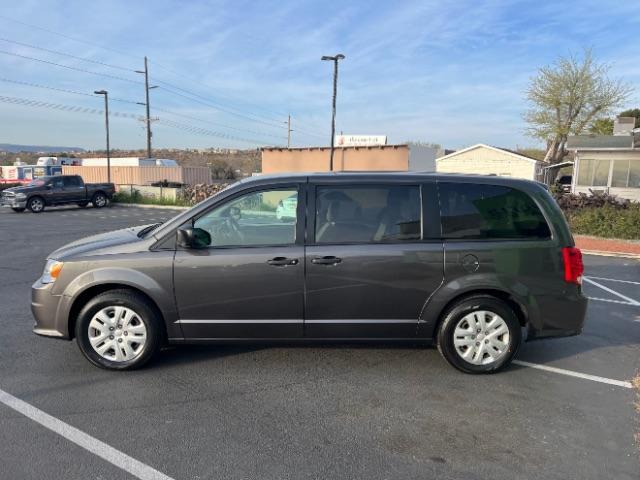 2019 Granite Pearlcoat /Black/Light Graystone Dodge Grand Caravan SE (2C4RDGBG0KR) with an Pentastar 3.6L V-6 DOHC engine, Automatic transmission, located at 1865 East Red Hills Pkwy, St. George, 84770, (435) 628-0023, 37.120850, -113.543640 - We specialize in helping ALL people get the best financing available. No matter your credit score, good, bad or none we can get you an amazing rate. Had a bankruptcy, divorce, or repossessions? We give you the green light to get your credit back on the road. Low down and affordable payments that fit - Photo#3
