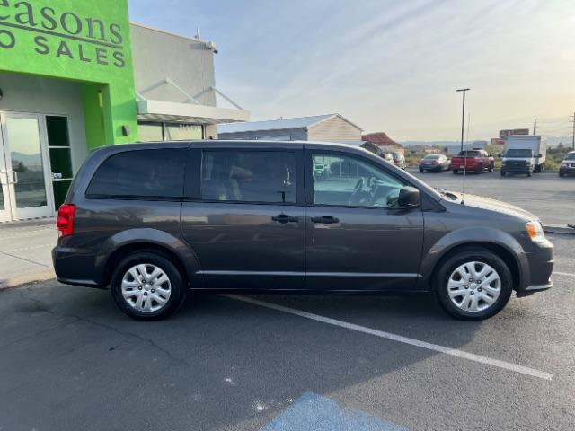 2019 Granite Pearlcoat /Black/Light Graystone Dodge Grand Caravan SE (2C4RDGBG0KR) with an Pentastar 3.6L V-6 DOHC engine, Automatic transmission, located at 1865 East Red Hills Pkwy, St. George, 84770, (435) 628-0023, 37.120850, -113.543640 - We specialize in helping ALL people get the best financing available. No matter your credit score, good, bad or none we can get you an amazing rate. Had a bankruptcy, divorce, or repossessions? We give you the green light to get your credit back on the road. Low down and affordable payments that fit - Photo#7