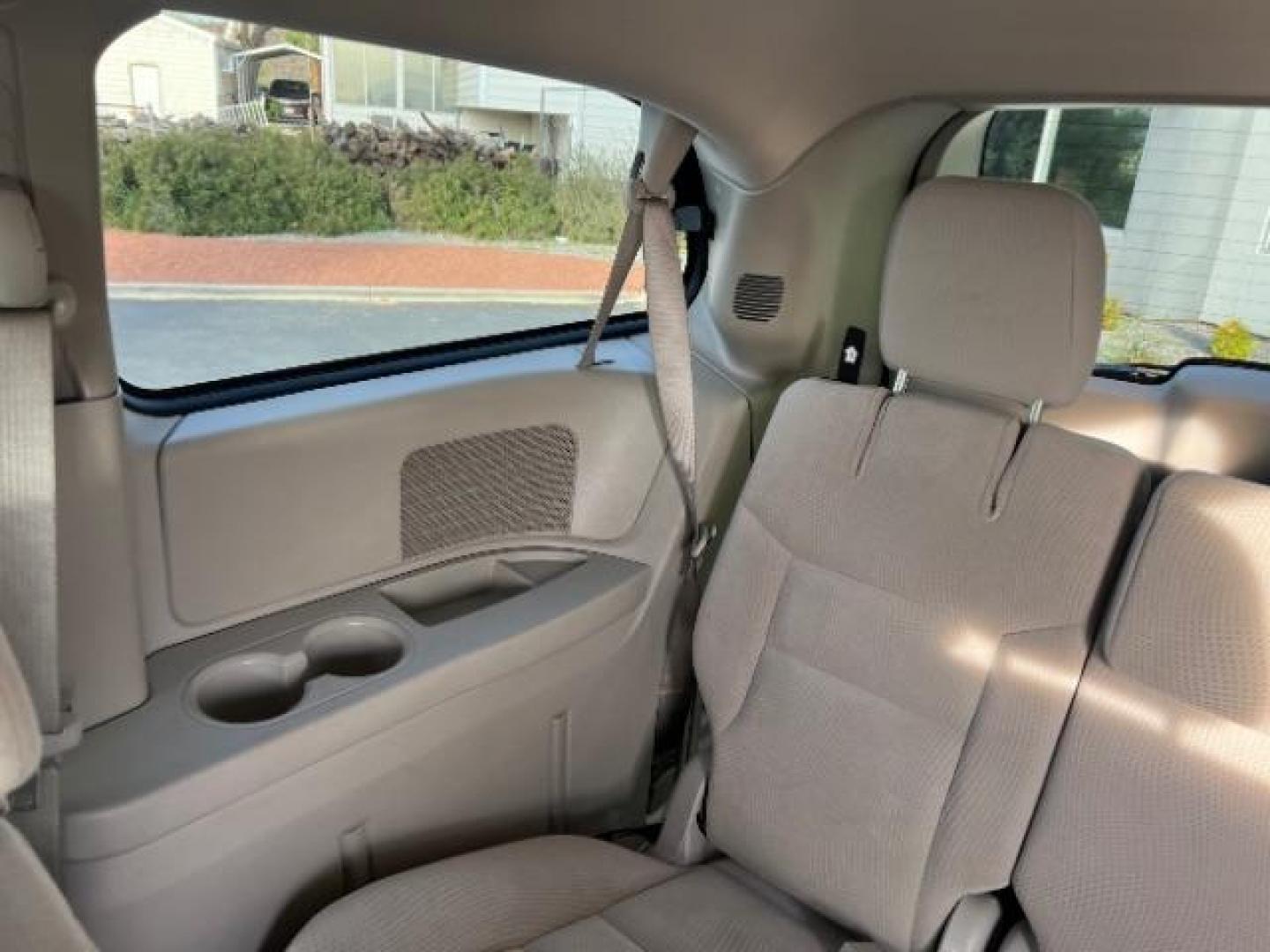 2019 Granite Pearlcoat /Black/Light Graystone Dodge Grand Caravan SE (2C4RDGBG0KR) with an Pentastar 3.6L V-6 DOHC engine, Automatic transmission, located at 1865 East Red Hills Pkwy, St. George, 84770, (435) 628-0023, 37.120850, -113.543640 - We specialize in helping ALL people get the best financing available. No matter your credit score, good, bad or none we can get you an amazing rate. Had a bankruptcy, divorce, or repossessions? We give you the green light to get your credit back on the road. Low down and affordable payments that fit - Photo#21
