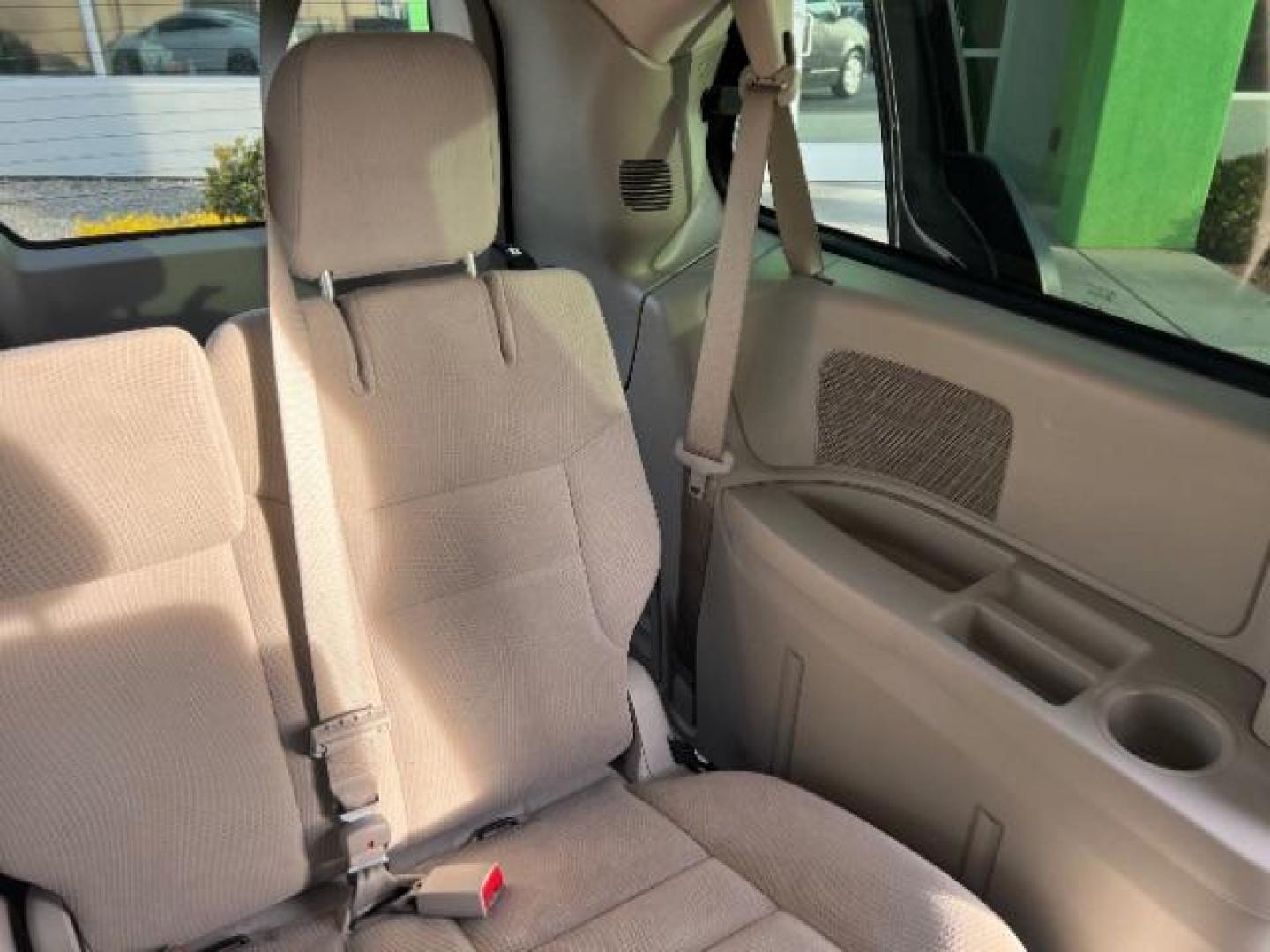 2019 Granite Pearlcoat /Black/Light Graystone Dodge Grand Caravan SE (2C4RDGBG0KR) with an Pentastar 3.6L V-6 DOHC engine, Automatic transmission, located at 1865 East Red Hills Pkwy, St. George, 84770, (435) 628-0023, 37.120850, -113.543640 - We specialize in helping ALL people get the best financing available. No matter your credit score, good, bad or none we can get you an amazing rate. Had a bankruptcy, divorce, or repossessions? We give you the green light to get your credit back on the road. Low down and affordable payments that fit - Photo#23