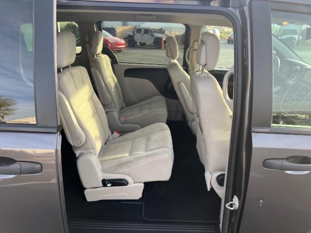 2019 Granite Pearlcoat /Black/Light Graystone Dodge Grand Caravan SE (2C4RDGBG0KR) with an Pentastar 3.6L V-6 DOHC engine, Automatic transmission, located at 1865 East Red Hills Pkwy, St. George, 84770, (435) 628-0023, 37.120850, -113.543640 - We specialize in helping ALL people get the best financing available. No matter your credit score, good, bad or none we can get you an amazing rate. Had a bankruptcy, divorce, or repossessions? We give you the green light to get your credit back on the road. Low down and affordable payments that fit - Photo#25