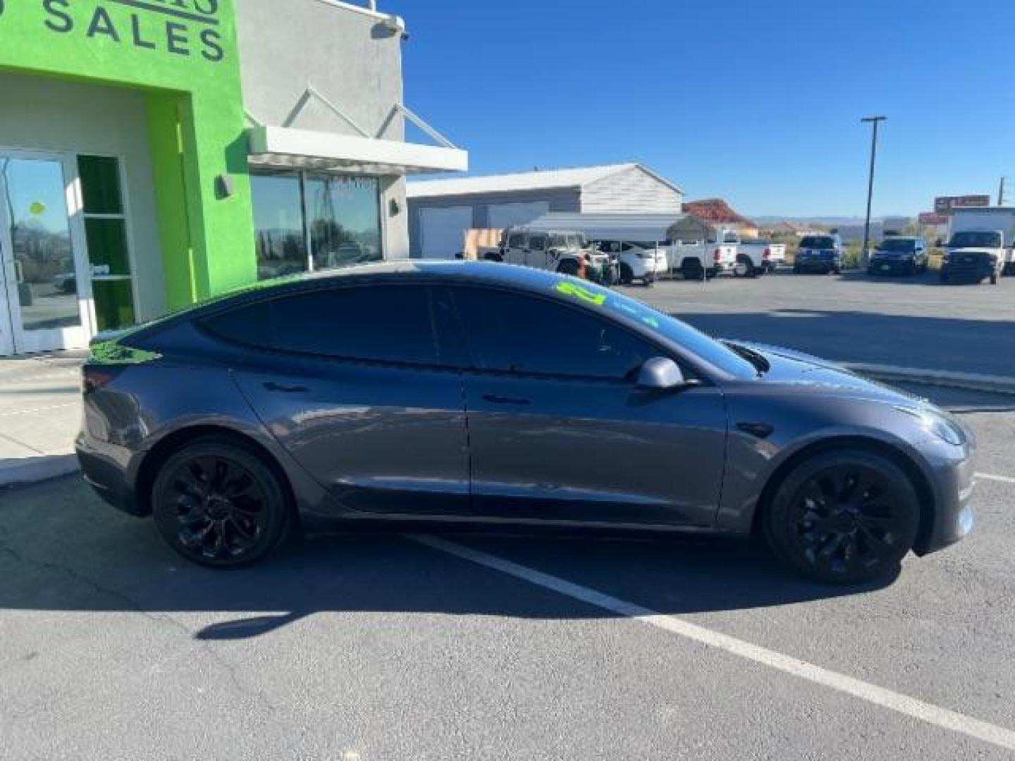 2022 Midnight Silver Metallic /Black Tesla Model 3 Long Range Dual Motor All-Wheel Drive (5YJ3E1EB8NF) with an ELECTRIC engine, Electric transmission, located at 1865 East Red Hills Pkwy, St. George, 84770, (435) 628-0023, 37.120850, -113.543640 - Photo#9