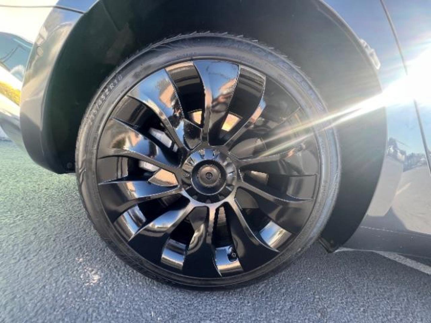 2022 Midnight Silver Metallic /Black Tesla Model 3 Long Range Dual Motor All-Wheel Drive (5YJ3E1EB8NF) with an ELECTRIC engine, Electric transmission, located at 1865 East Red Hills Pkwy, St. George, 84770, (435) 628-0023, 37.120850, -113.543640 - Photo#10