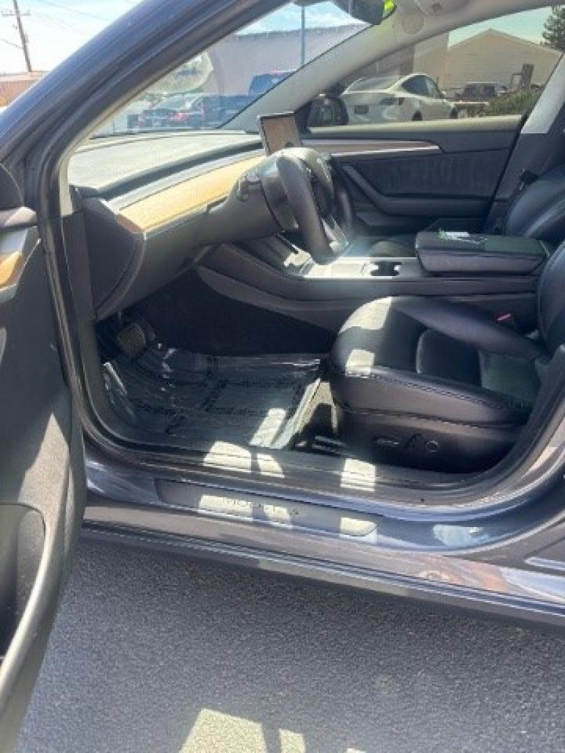 2022 Midnight Silver Metallic /Black Tesla Model 3 Long Range Dual Motor All-Wheel Drive (5YJ3E1EB8NF) , located at 1865 East Red Hills Pkwy, St. George, 84770, (435) 628-0023, 37.120850, -113.543640 - 296- Photo#14
