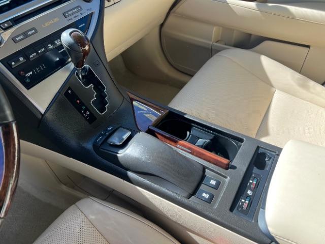 2013 Starfire Pearl /Saddle Tan Lexus RX 350 F Sport (2T2BK1BA3DC) with an 3.5L V-6 DOHC engine, Automatic transmission, located at 1865 East Red Hills Pkwy, St. George, 84770, (435) 628-0023, 37.120850, -113.543640 - We specialize in helping ALL people get the best financing available. No matter your credit score, good, bad or none we can get you an amazing rate. Had a bankruptcy, divorce, or repossessions? We give you the green light to get your credit back on the road. Low down and affordable payments that fit - Photo#18