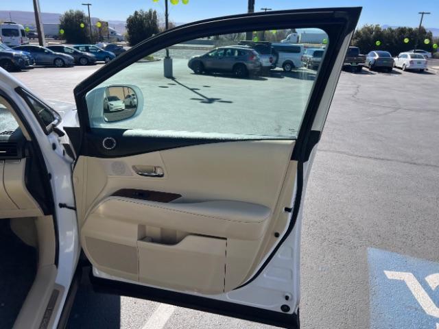 2013 Starfire Pearl /Saddle Tan Lexus RX 350 F Sport (2T2BK1BA3DC) with an 3.5L V-6 DOHC engine, Automatic transmission, located at 1865 East Red Hills Pkwy, St. George, 84770, (435) 628-0023, 37.120850, -113.543640 - We specialize in helping ALL people get the best financing available. No matter your credit score, good, bad or none we can get you an amazing rate. Had a bankruptcy, divorce, or repossessions? We give you the green light to get your credit back on the road. Low down and affordable payments that fit - Photo#27