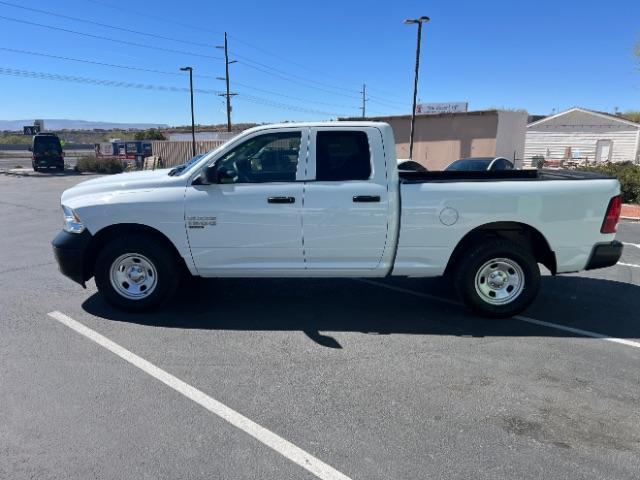 2022 Bright White Clearcoat /Diesel Gray/Black Ram 1500 Classic Tradesman Quad Cab 4x4 6'4 Box (1C6RR7FG1NS) , Automatic transmission, located at 1865 East Red Hills Pkwy, St. George, 84770, (435) 628-0023, 37.120850, -113.543640 - We specialize in helping ALL people get the best financing available. No matter your credit score, good, bad or none we can get you an amazing rate. Had a bankruptcy, divorce, or repossessions? We give you the green light to get your credit back on the road. Low down and affordable payments that fit - Photo#3