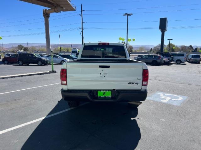 2022 Bright White Clearcoat /Diesel Gray/Black Ram 1500 Classic Tradesman Quad Cab 4x4 6'4 Box (1C6RR7FG1NS) , Automatic transmission, located at 1865 East Red Hills Pkwy, St. George, 84770, (435) 628-0023, 37.120850, -113.543640 - We specialize in helping ALL people get the best financing available. No matter your credit score, good, bad or none we can get you an amazing rate. Had a bankruptcy, divorce, or repossessions? We give you the green light to get your credit back on the road. Low down and affordable payments that fit - Photo#5