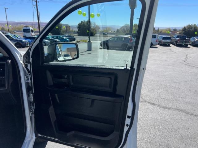 2022 Bright White Clearcoat /Diesel Gray/Black Ram 1500 Classic Tradesman Quad Cab 4x4 6'4 Box (1C6RR7FG1NS) , Automatic transmission, located at 1865 East Red Hills Pkwy, St. George, 84770, (435) 628-0023, 37.120850, -113.543640 - We specialize in helping ALL people get the best financing available. No matter your credit score, good, bad or none we can get you an amazing rate. Had a bankruptcy, divorce, or repossessions? We give you the green light to get your credit back on the road. Low down and affordable payments that fit - Photo#25