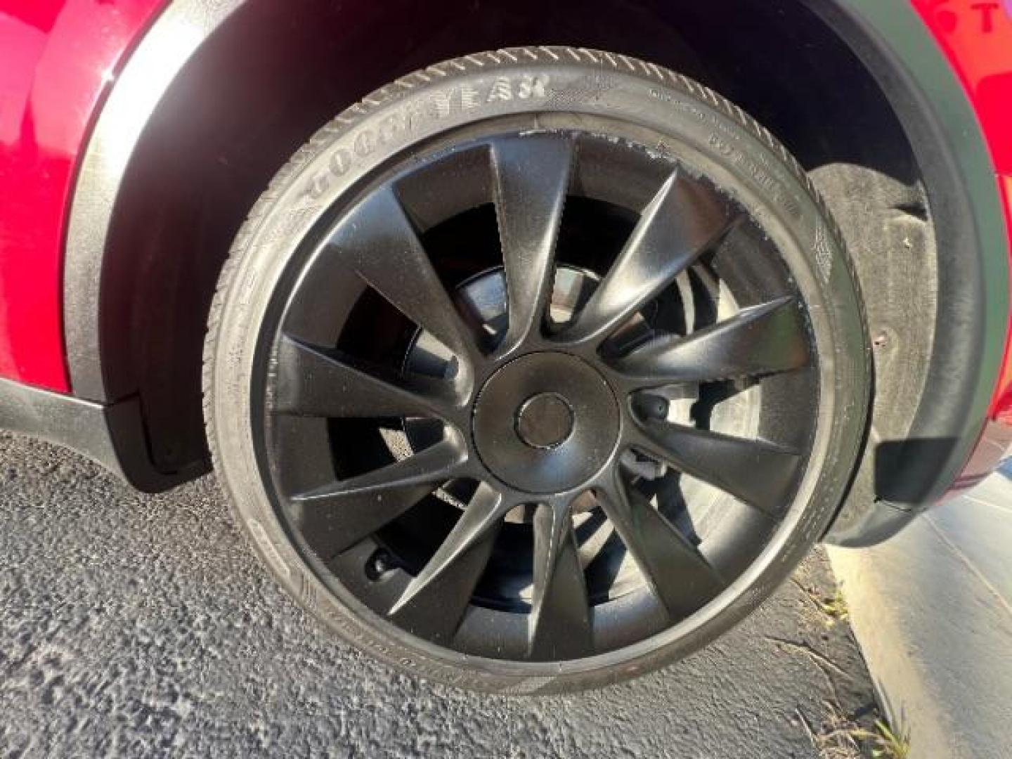 2021 Red Multi-Coat /Black Tesla Model Y Long Range Dual Motor All-Wheel Drive (5YJYGAEE4MF) with an ELECTRIC engine, Electric transmission, located at 1865 East Red Hills Pkwy, St. George, 84770, (435) 628-0023, 37.120850, -113.543640 - Photo#12