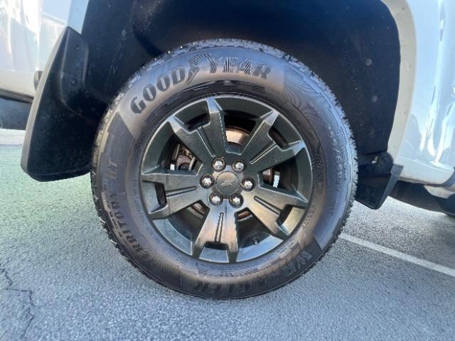 2018 Summit White /Jet Black/Dark Ash Chevrolet Colorado LT (1GCGSCEN7J1) , Automatic transmission, located at 1865 East Red Hills Pkwy, St. George, 84770, (435) 628-0023, 37.120850, -113.543640 - We specialize in helping ALL people get the best financing available. No matter your credit score, good, bad or none we can get you an amazing rate. Had a bankruptcy, divorce, or repossessions? We give you the green light to get your credit back on the road. Low down and affordable payments that fit - Photo#8