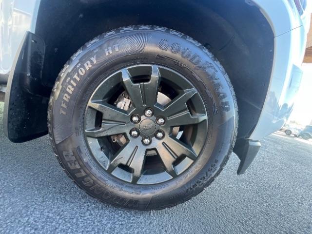 2018 Summit White /Jet Black/Dark Ash Chevrolet Colorado LT (1GCGSCEN7J1) , Automatic transmission, located at 1865 East Red Hills Pkwy, St. George, 84770, (435) 628-0023, 37.120850, -113.543640 - We specialize in helping ALL people get the best financing available. No matter your credit score, good, bad or none we can get you an amazing rate. Had a bankruptcy, divorce, or repossessions? We give you the green light to get your credit back on the road. Low down and affordable payments that fit - Photo#9