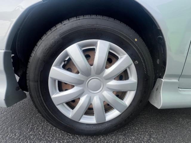 2007 Silver Streak Mica /Stone Toyota Corolla CE | S | LE (1NXBR32E97Z) with an 1.8L I-4 DOHC engine, MANUAL transmission, located at 940 North Main Street, Cedar City, UT, 84720, (435) 628-0023, 37.692936, -113.061897 - If you are looking for a reliable, fuel-efficient sedan that is easy on the wallet, this 2007 Toyota Corolla is a fantastic choice! Known for their legendary reliability, Corollas just keep going and going. This one comes loaded with air conditioning, leather seats, leather steering wheel, alloy whe - Photo#9