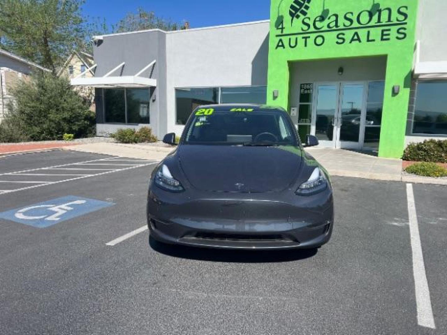 2020 Midnight Silver Metallic /Black Tesla Model Y Long Range Dual Motor All-Wheel Drive (5YJYGDEE0LF) with an ELECTRIC engine, Electric transmission, located at 1865 East Red Hills Pkwy, St. George, 84770, (435) 628-0023, 37.120850, -113.543640 - Excellent Tesla Model Y Long Range All Wheel Drive. All our Teslas come with charging kit. Battery is healthy. Gets 290 on full charge. Clean title, no accidents Still has remaining 120k mile Tesla warranty on battery and motor. We have aftermarket battery warranties available. Southern Utah's - Photo#3