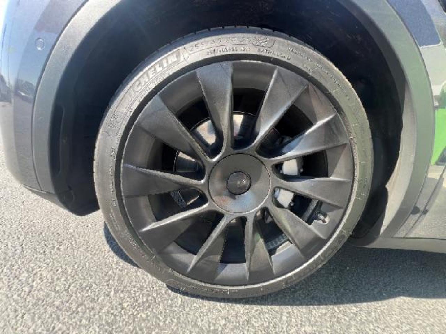 2020 Midnight Silver Metallic /Black Tesla Model Y Long Range Dual Motor All-Wheel Drive (5YJYGDEE0LF) with an ELECTRIC engine, Electric transmission, located at 1865 East Red Hills Pkwy, St. George, 84770, (435) 628-0023, 37.120850, -113.543640 - Excellent Tesla Model Y Long Range All Wheel Drive. All our Teslas come with charging kit. Battery is healthy. Gets 290 on full charge. Clean title, no accidents Still has remaining 120k mile Tesla warranty on battery and motor. We have aftermarket battery warranties available. Southern Utah's - Photo#11