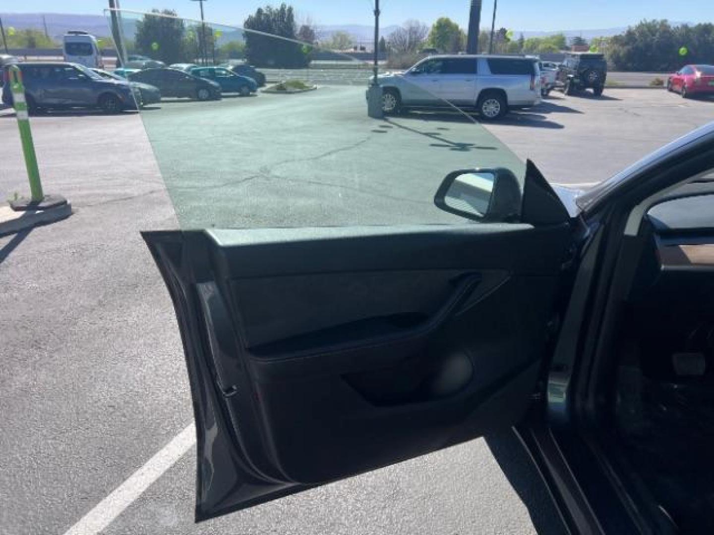 2020 Midnight Silver Metallic /Black Tesla Model Y Long Range Dual Motor All-Wheel Drive (5YJYGDEE0LF) with an ELECTRIC engine, Electric transmission, located at 1865 East Red Hills Pkwy, St. George, 84770, (435) 628-0023, 37.120850, -113.543640 - Excellent Tesla Model Y Long Range All Wheel Drive. All our Teslas come with charging kit. Battery is healthy. Gets 290 on full charge. Clean title, no accidents Still has remaining 120k mile Tesla warranty on battery and motor. We have aftermarket battery warranties available. Southern Utah's - Photo#14