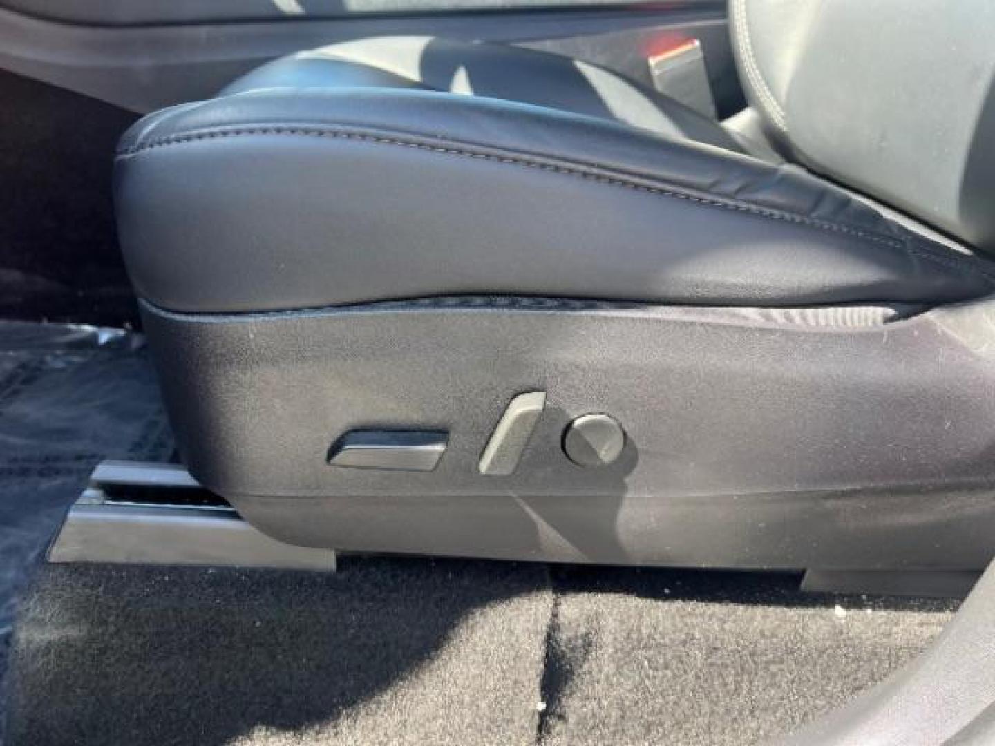 2020 Midnight Silver Metallic /Black Tesla Model Y Long Range Dual Motor All-Wheel Drive (5YJYGDEE0LF) with an ELECTRIC engine, Electric transmission, located at 1865 East Red Hills Pkwy, St. George, 84770, (435) 628-0023, 37.120850, -113.543640 - Excellent Tesla Model Y Long Range All Wheel Drive. All our Teslas come with charging kit. Battery is healthy. Gets 290 on full charge. Clean title, no accidents Still has remaining 120k mile Tesla warranty on battery and motor. We have aftermarket battery warranties available. Southern Utah's - Photo#15