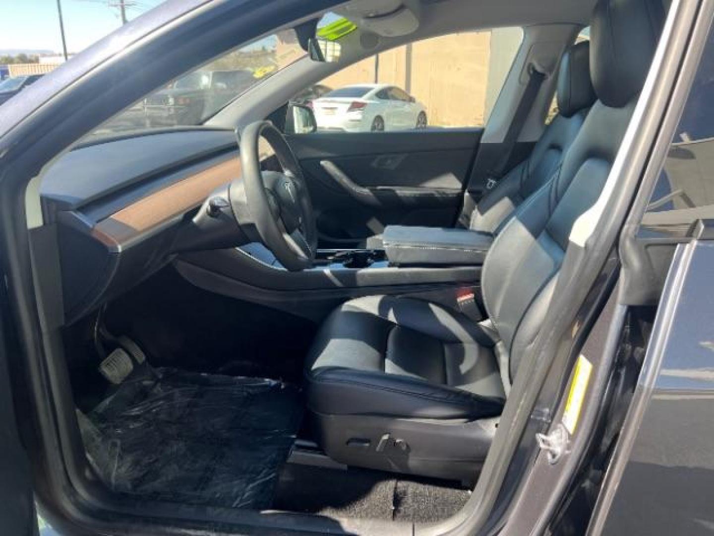 2020 Midnight Silver Metallic /Black Tesla Model Y Long Range Dual Motor All-Wheel Drive (5YJYGDEE0LF) with an ELECTRIC engine, Electric transmission, located at 1865 East Red Hills Pkwy, St. George, 84770, (435) 628-0023, 37.120850, -113.543640 - Excellent Tesla Model Y Long Range All Wheel Drive. All our Teslas come with charging kit. Battery is healthy. Gets 290 on full charge. Clean title, no accidents Still has remaining 120k mile Tesla warranty on battery and motor. We have aftermarket battery warranties available. Southern Utah's - Photo#16