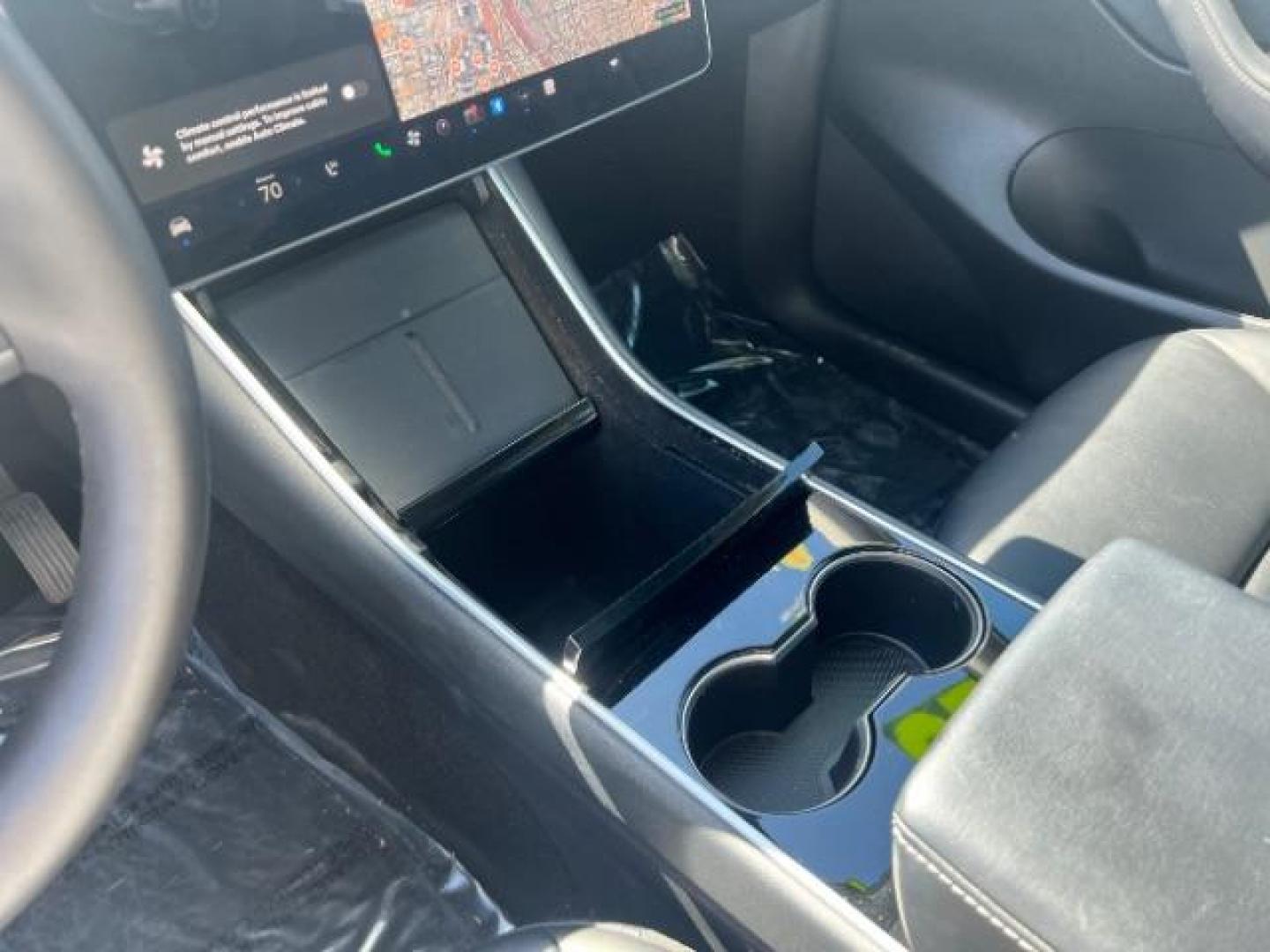 2020 Midnight Silver Metallic /Black Tesla Model Y Long Range Dual Motor All-Wheel Drive (5YJYGDEE0LF) with an ELECTRIC engine, Electric transmission, located at 1865 East Red Hills Pkwy, St. George, 84770, (435) 628-0023, 37.120850, -113.543640 - Excellent Tesla Model Y Long Range All Wheel Drive. All our Teslas come with charging kit. Battery is healthy. Gets 290 on full charge. Clean title, no accidents Still has remaining 120k mile Tesla warranty on battery and motor. We have aftermarket battery warranties available. Southern Utah's - Photo#18