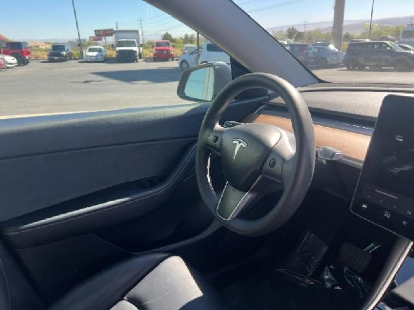 2020 Midnight Silver Metallic /Black Tesla Model Y Long Range Dual Motor All-Wheel Drive (5YJYGDEE0LF) with an ELECTRIC engine, Electric transmission, located at 1865 East Red Hills Pkwy, St. George, 84770, (435) 628-0023, 37.120850, -113.543640 - Excellent Tesla Model Y Long Range All Wheel Drive. All our Teslas come with charging kit. Battery is healthy. Gets 290 on full charge. Clean title, no accidents Still has remaining 120k mile Tesla warranty on battery and motor. We have aftermarket battery warranties available. Southern Utah's - Photo#29