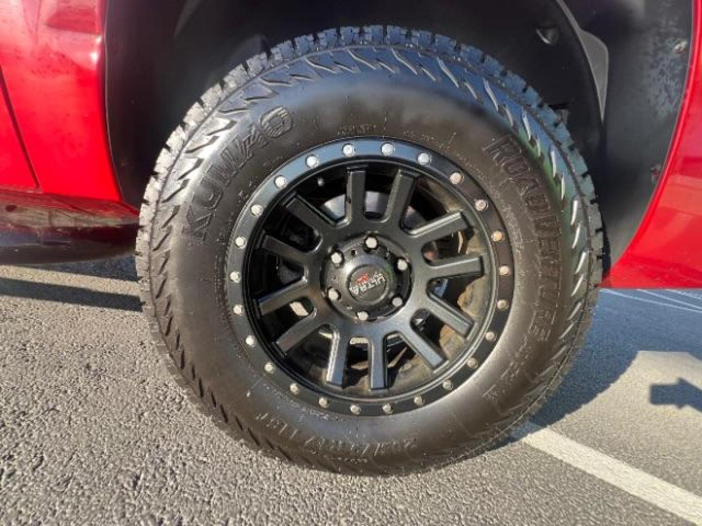 2008 Victory Red /Ebony Chevrolet Avalanche 1500 LT (3GNFK12388G) with an 5.3 lL V-8 engine, AUTOMATIC transmission, located at 1865 East Red Hills Pkwy, St. George, 84770, (435) 628-0023, 37.120850, -113.543640 - We specialize in helping ALL people get the best financing available. No matter your credit score, good, bad or none we can get you an amazing rate. Had a bankruptcy, divorce, or repossessions? We give you the green light to get your credit back on the road. Low down and affordable payments that fit - Photo#8