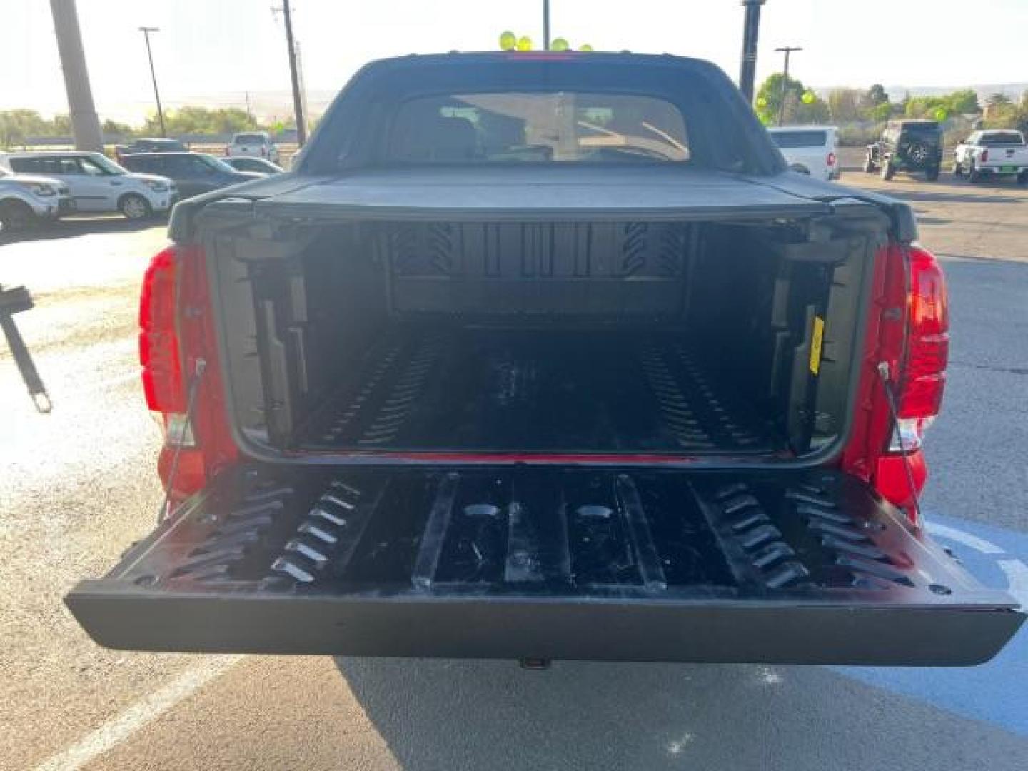 2008 Victory Red /Ebony Chevrolet Avalanche 1500 LT (3GNFK12388G) with an 5.3 lL V-8 engine, AUTOMATIC transmission, located at 1865 East Red Hills Pkwy, St. George, 84770, (435) 628-0023, 37.120850, -113.543640 - We specialize in helping ALL people get the best financing available. No matter your credit score, good, bad or none we can get you an amazing rate. Had a bankruptcy, divorce, or repossessions? We give you the green light to get your credit back on the road. Low down and affordable payments that fit - Photo#25