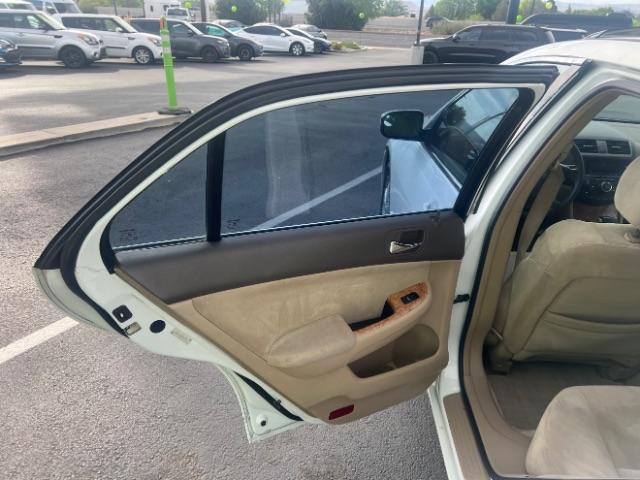 2003 Taffeta White /Ivory Honda Accord 2.4 EX (1HGCM56673A) with an 2.4L I-4 DOHC engine, Automatic transmission, located at 940 North Main Street, Cedar City, UT, 84720, (435) 628-0023, 37.692936, -113.061897 - We specialize in helping ALL people get the best financing available. No matter your credit score, good, bad or none we can get you an amazing rate. Had a bankruptcy, divorce, or repossessions? We give you the green light to get your credit back on the road. Low down and affordable payments that fit - Photo#20