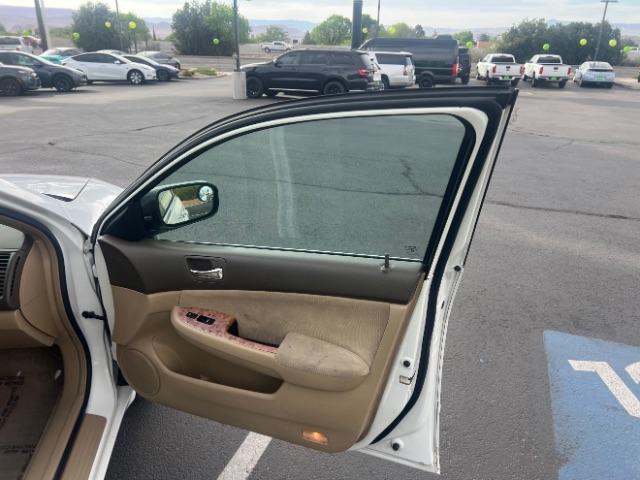 2003 Taffeta White /Ivory Honda Accord 2.4 EX (1HGCM56673A) with an 2.4L I-4 DOHC engine, Automatic transmission, located at 940 North Main Street, Cedar City, UT, 84720, (435) 628-0023, 37.692936, -113.061897 - We specialize in helping ALL people get the best financing available. No matter your credit score, good, bad or none we can get you an amazing rate. Had a bankruptcy, divorce, or repossessions? We give you the green light to get your credit back on the road. Low down and affordable payments that fit - Photo#27