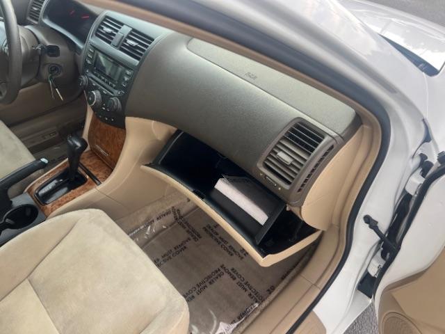 2003 Taffeta White /Ivory Honda Accord 2.4 EX (1HGCM56673A) with an 2.4L I-4 DOHC engine, Automatic transmission, located at 940 North Main Street, Cedar City, UT, 84720, (435) 628-0023, 37.692936, -113.061897 - We specialize in helping ALL people get the best financing available. No matter your credit score, good, bad or none we can get you an amazing rate. Had a bankruptcy, divorce, or repossessions? We give you the green light to get your credit back on the road. Low down and affordable payments that fit - Photo#29