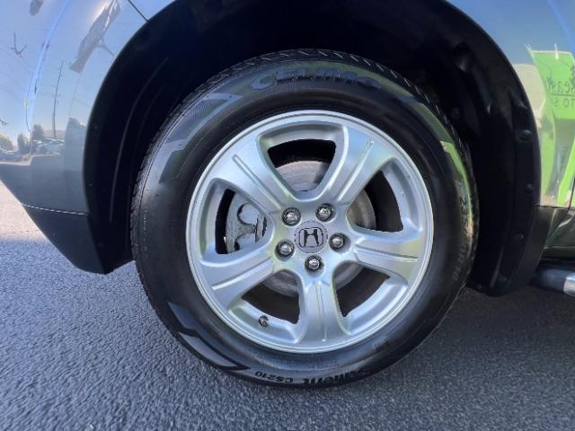 2013 Polished Metal Metallic /Gray Honda Pilot EX-L (5FNYF3H5XDB) with an 3.5L V-6 i-VTEC VCM variable valve control engine, Automatic transmission, located at 940 North Main Street, Cedar City, UT, 84720, (435) 628-0023, 37.692936, -113.061897 - We specialize in helping ALL people get the best financing available. No matter your credit score, good, bad or none we can get you an amazing rate. Had a bankruptcy, divorce, or repossessions? We give you the green light to get your credit back on the road. Low down and affordable payments that fit - Photo#9