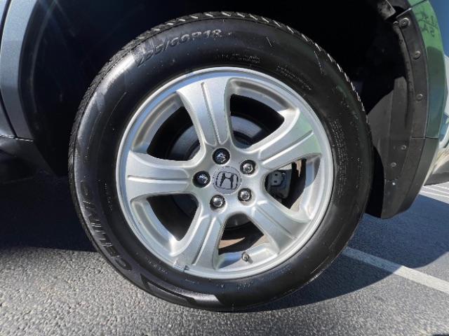 2013 Polished Metal Metallic /Gray Honda Pilot EX-L (5FNYF3H5XDB) with an 3.5L V-6 i-VTEC VCM variable valve control engine, Automatic transmission, located at 940 North Main Street, Cedar City, UT, 84720, (435) 628-0023, 37.692936, -113.061897 - We specialize in helping ALL people get the best financing available. No matter your credit score, good, bad or none we can get you an amazing rate. Had a bankruptcy, divorce, or repossessions? We give you the green light to get your credit back on the road. Low down and affordable payments that fit - Photo#10