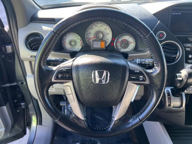 2013 Polished Metal Metallic /Gray Honda Pilot EX-L (5FNYF3H5XDB) with an 3.5L V-6 i-VTEC VCM variable valve control engine, Automatic transmission, located at 940 North Main Street, Cedar City, UT, 84720, (435) 628-0023, 37.692936, -113.061897 - We specialize in helping ALL people get the best financing available. No matter your credit score, good, bad or none we can get you an amazing rate. Had a bankruptcy, divorce, or repossessions? We give you the green light to get your credit back on the road. Low down and affordable payments that fit - Photo#15